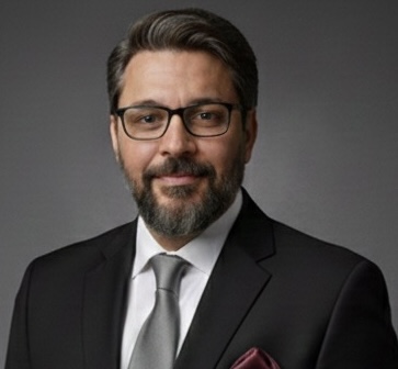 Portrait of Karim Mahdy